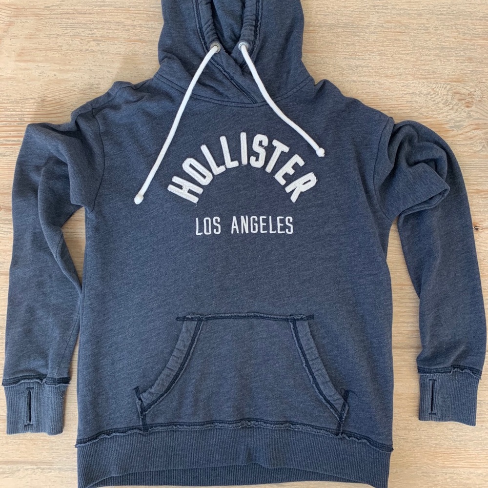 Hollister Women’s sweatshirt, Sm, looks Brand NEW